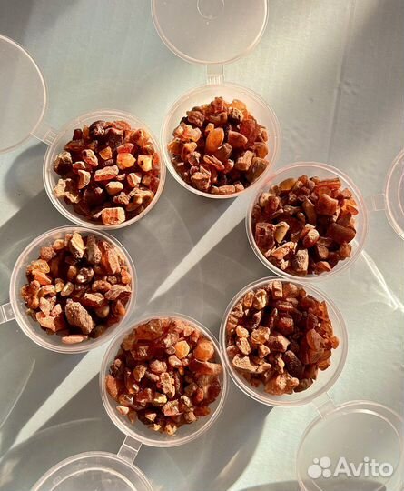 Янтарь натуральный необработанный