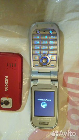 Sony Ericsson Z520i # w550i и з.крышки Nokia 7610