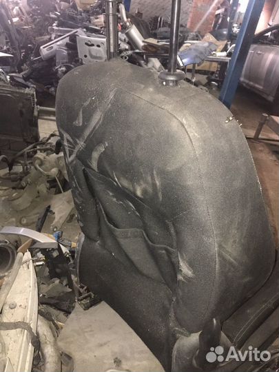 Обшивка правого кресла+SRS Ситроен С4 B7,B73