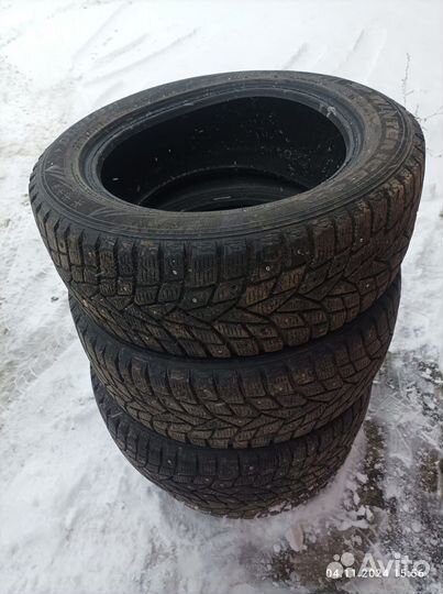 Dunlop SP Winter Ice02 205/55 R16 94T