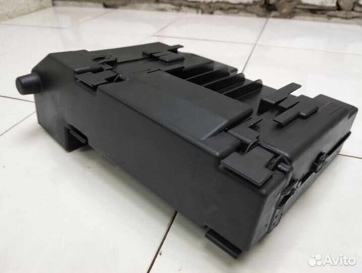 Блок предохранителей Mercedes W221 S Class