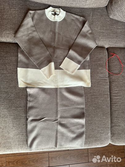 Костюм женский с юбкой 46 новый