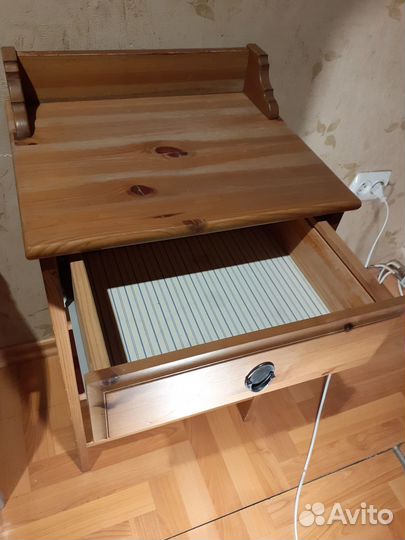 Тумбочка прикроватная деревянная (Германия)