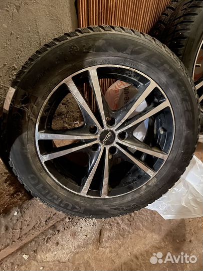 Колеса в сборе r16 зимние Kumho