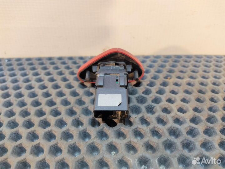 504097210 Кнопка аварийной сигнализации