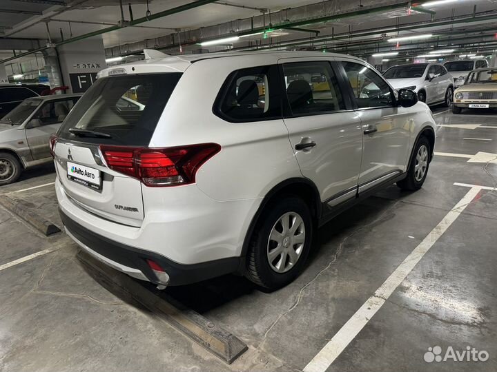 Mitsubishi Outlander 2.0 CVT, 2017, 187 000 км