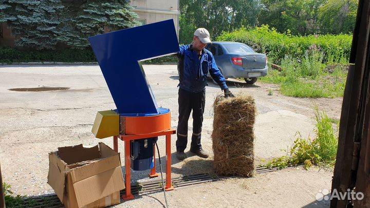 Шредер измельчитель пластика пэт «Шмель»