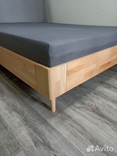 Простынь на резинке 160х 200