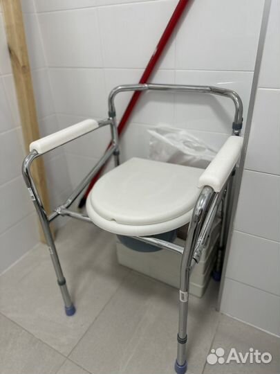 Санитарный стул туалет