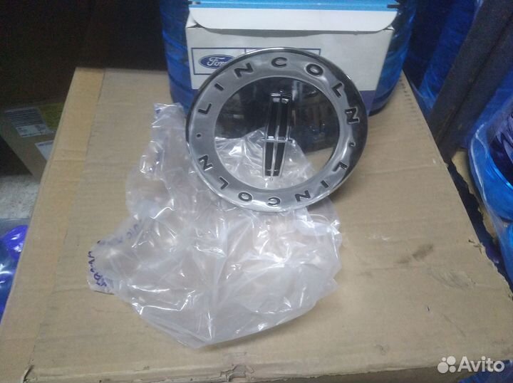 Колпак колеса 03-04 Lincoln Navigator II 5L7Z1130B