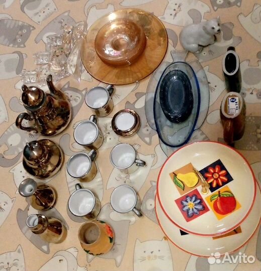 Набор кухонной столовой посуды: фарфор,керамика