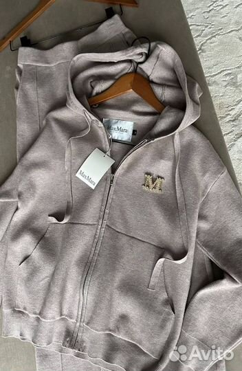 Костюм женский Max Mara