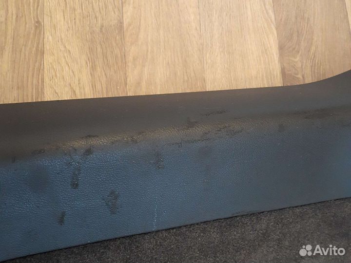 Обшивка двери багажника Porsche Cayenne 955