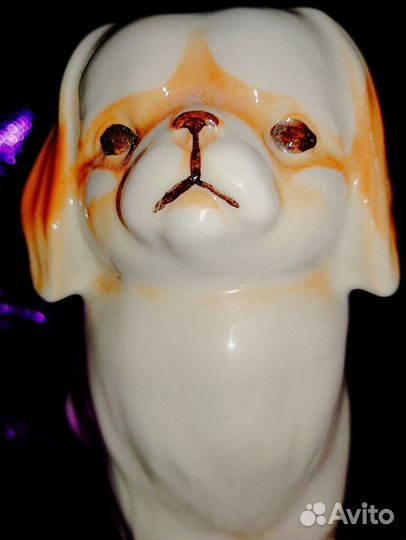 Статуэтка фарфоровая собака