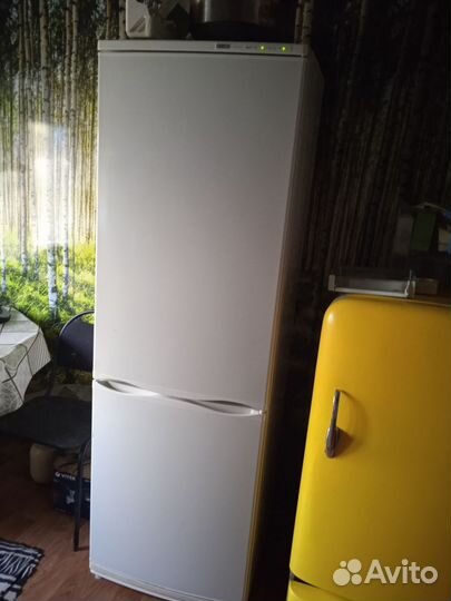 Холодильник атлант двухкамерный