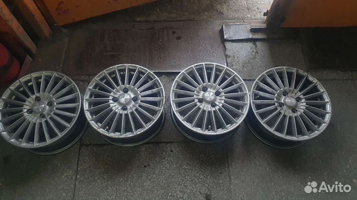 Продам литые диски