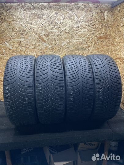 DoubleStar DW08 215/55 R17 98T