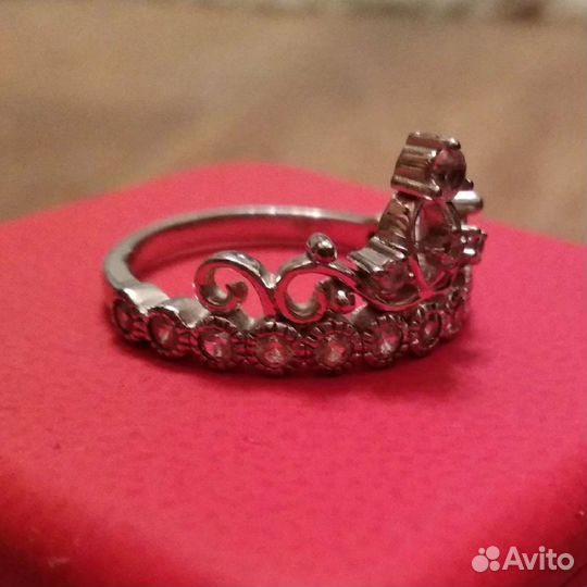Серебряное колечко с фианитами Sunlight