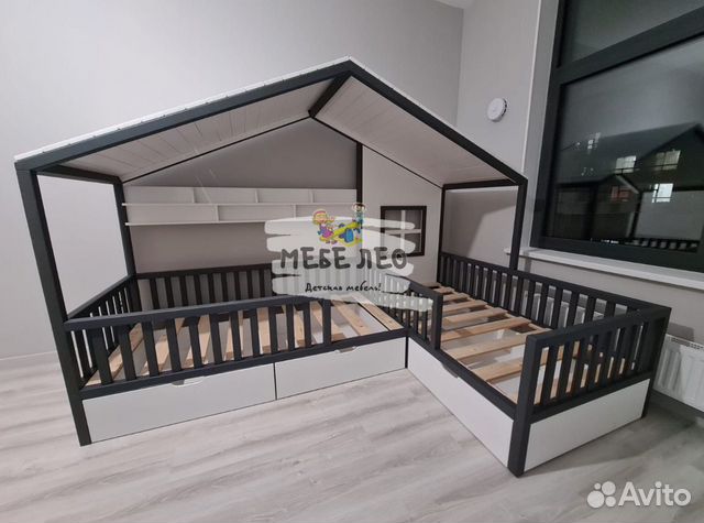 Детская кровать из массива