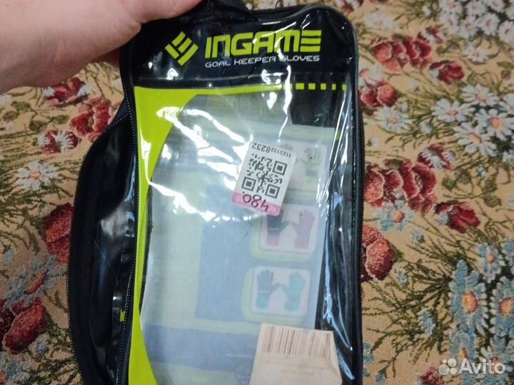 Вратарские перчатки ingame