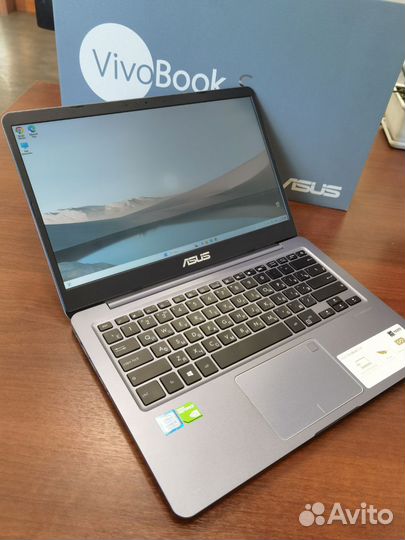 Asus VivoBook S14