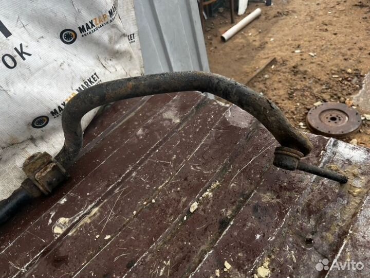 Стабилизатор передний Suzuki Grand Vitara 2.4 2008