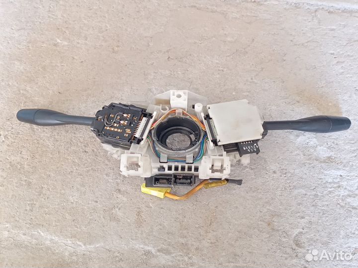 Подрулевой переключатель