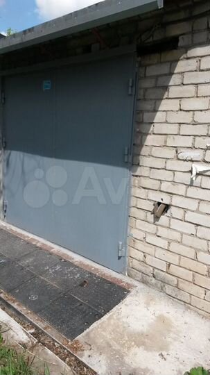 Гараж, > 30 м²