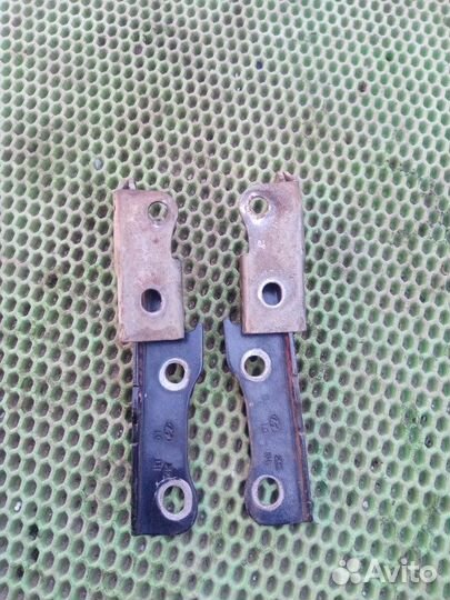 Петля капота Hyundai Accent LC/LC2 G4EC 2006