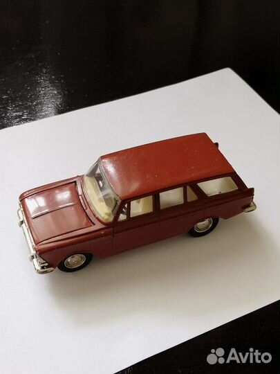 Модель автомобиля Москвич 427