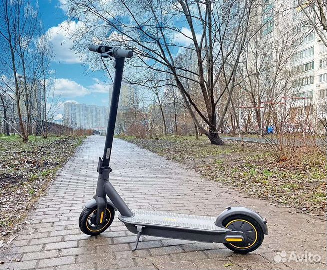 Электросамокат Ninebot KickScooter Max G30P