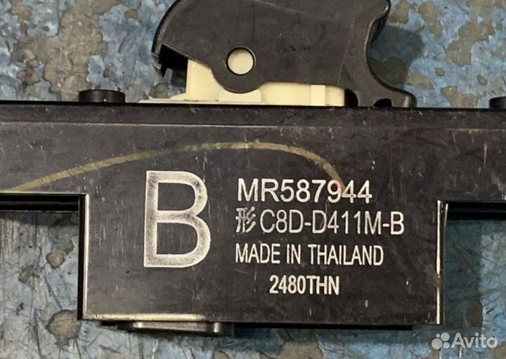 Кнопка стеклоподъемника Mitsubishi Lancer 10 CY