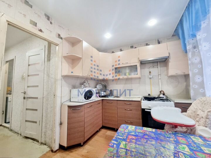 2-к. квартира, 53 м², 3/9 эт.