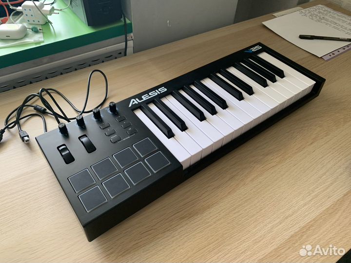 Миди клавиатура Alesis V25