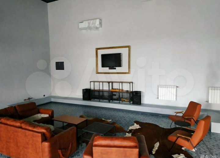 Коттедж 510 м² на участке 15 сот.