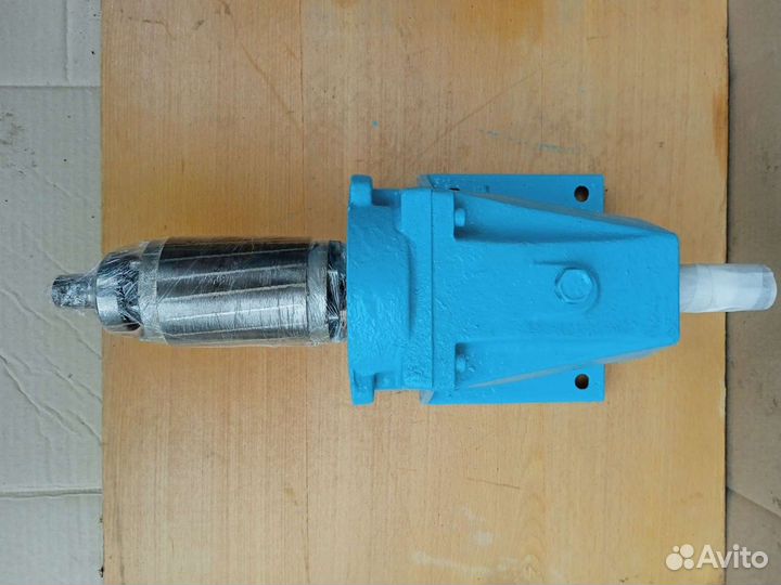 Редуктор с электродвигателем