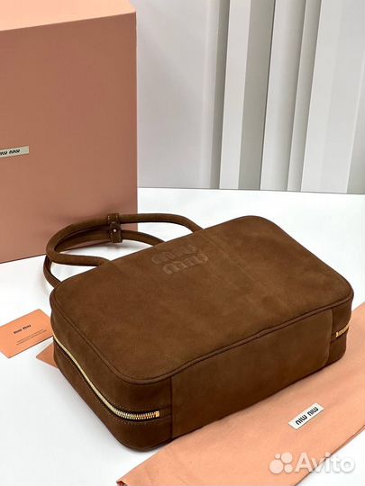 Сумка замшевая коричневая miu miu