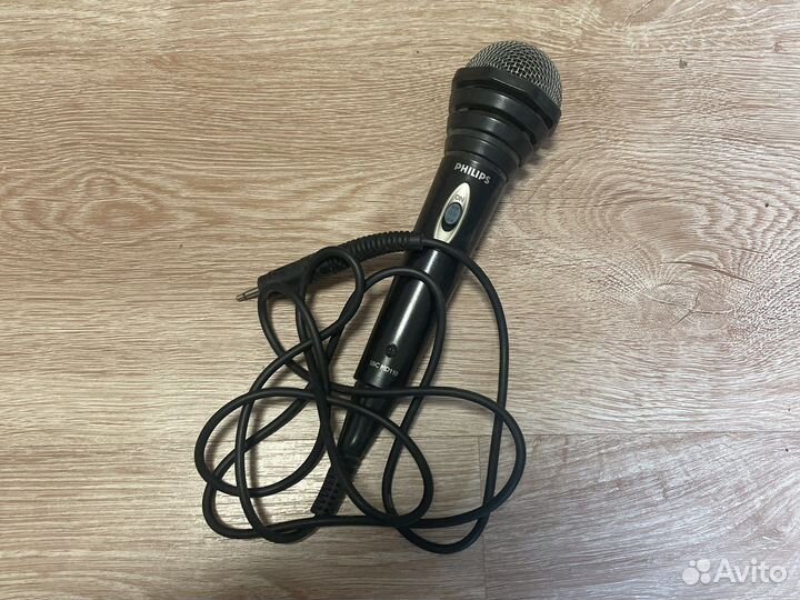 Микрофон Philips (динамический)