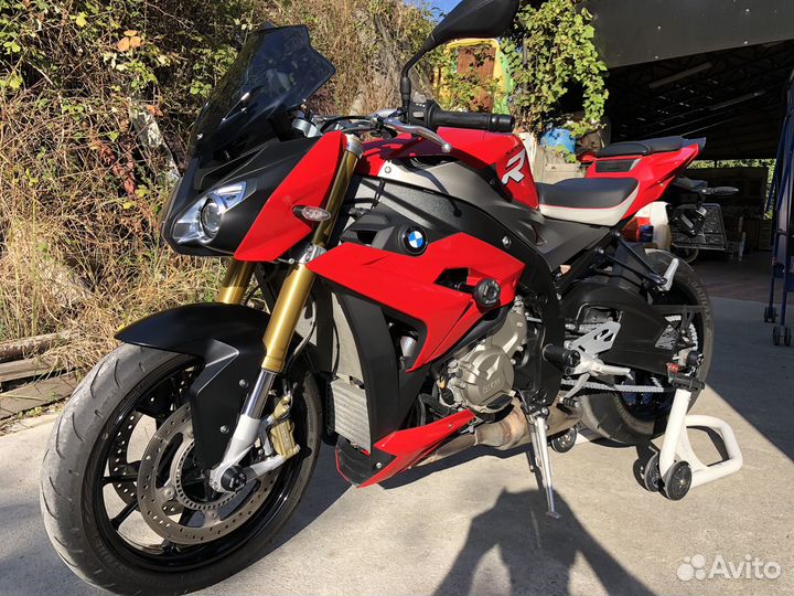 BMW S1000R
