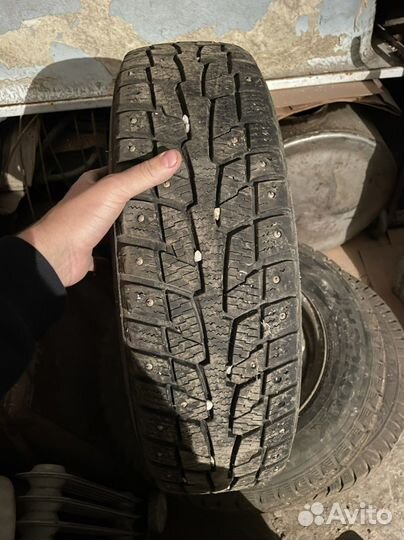 Hankook Steel Radial 827 195/70 R15