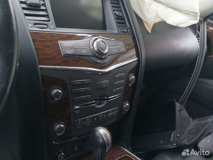 Nissan Patrol Y62 Накладка консоли