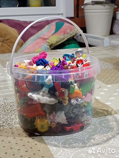 Игрушки из киндера