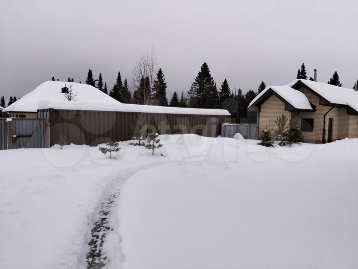 Дом 260 м² на участке 15 сот.