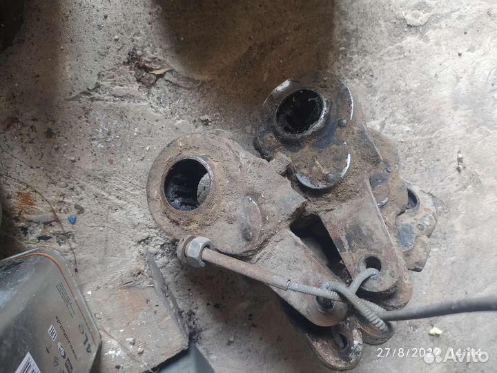 Трещетки тормозные ЗИЛ 131, рычаг тормозной