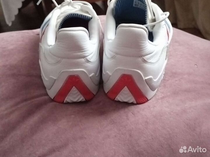 Adidas мужские кроссовки кожаные