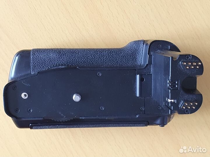 Батарейный блок ручка Canon 7d bp-7d