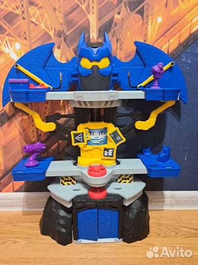 Imaginext Batman - Трансформирующее логово Бэтмена