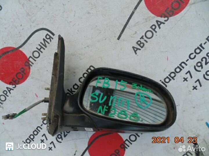 Зеркало на nissan sunny B15