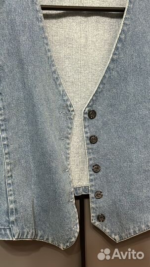 Джинсовая жилетка женская