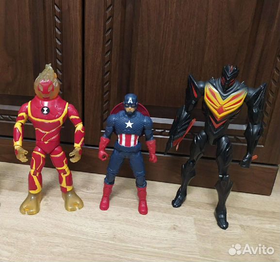 Max Steel, Ben 10, Captain America